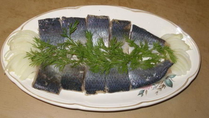 Рецепт малосольной селедки