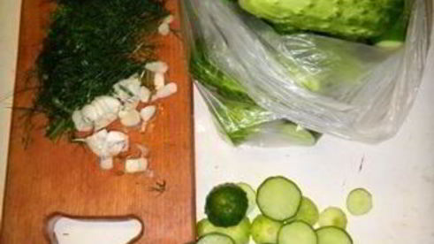 малосольные хрустящие огурцы в пакете без рассола