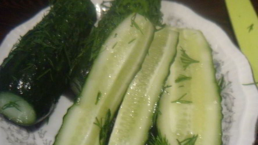 Рецепт малосольных огурцов без рассола