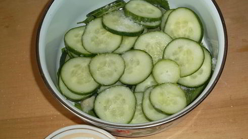 малосольные огурцы к обеду