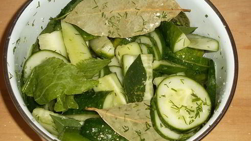 малосольные огурцы к обеду