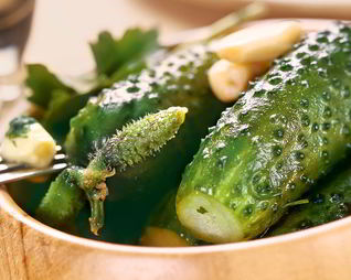 Малосольные огурцы хрустящие