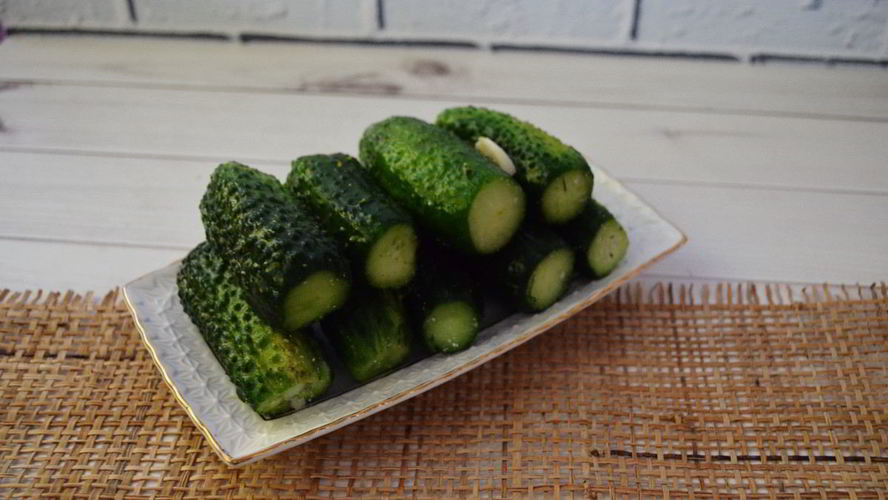 Рецепт малосольных огурцов в пакете