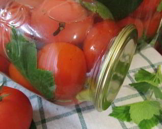 Помидоры консервированные