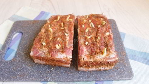 сало с горчицей