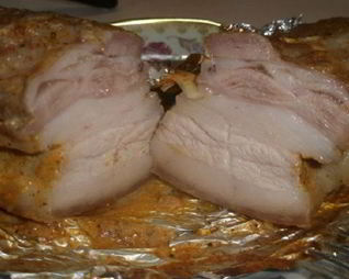 Сало в луковой шелухе