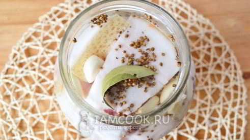 сало в рассоле в банке