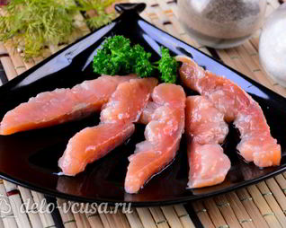 Соленая горбуша под семгу