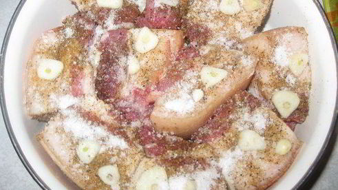 соленое сало с мясными прослойками