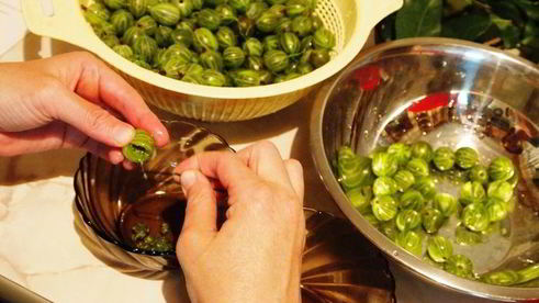 янтарное варенье из крыжовника