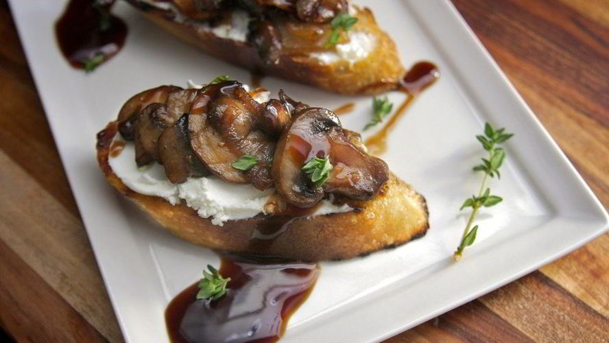 Рецепт брускетты с грибами