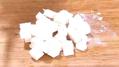 бургеры с ягнятиной, фетой и оливками