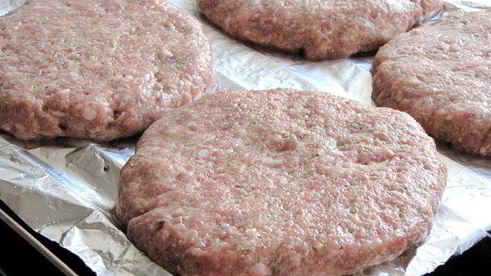 гамбургеры дижон с запеченным луком