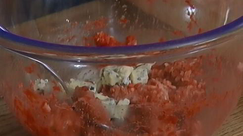 гамбургеры с горгонзолой и спаржей