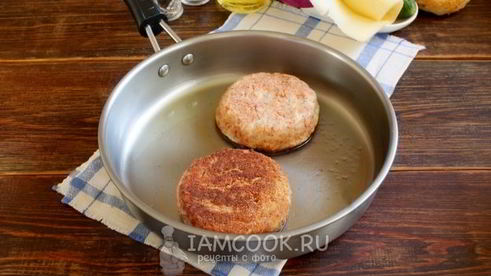 котлета для фишбургера