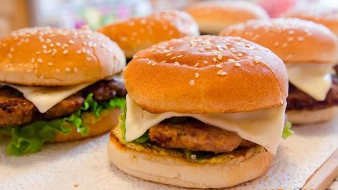мясной бургер