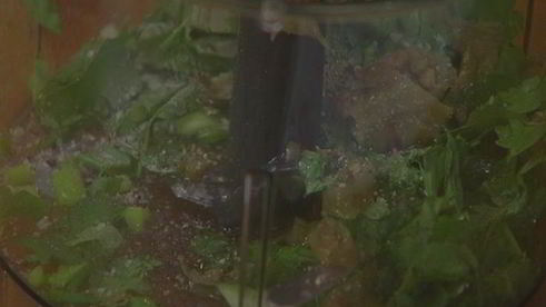 рыбный гамбургер с манго-майонезом