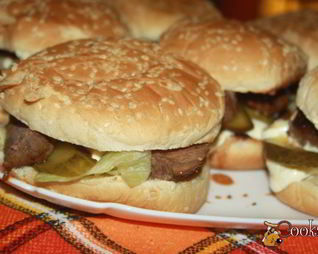 Стек-бургеры с мраморной говядиной