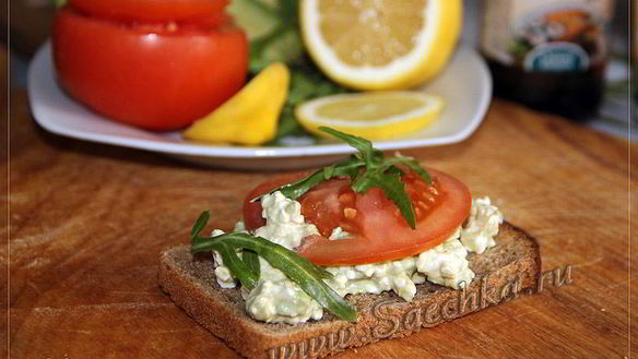 Рецепт Бутерброда с авокадо и творогом