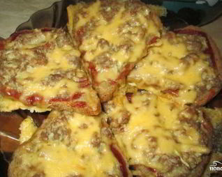 Бутерброды с фаршем в духовке