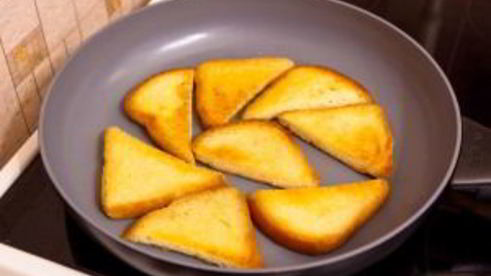 бутерброды с паштетом из куриной печени