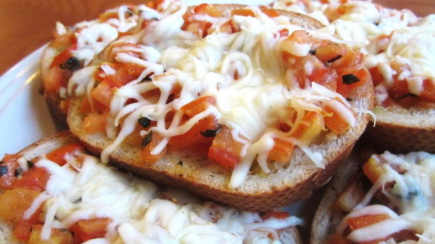 Рецепт бутербродов с помидорами в духовке