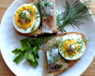 Бутерброды с селедкой