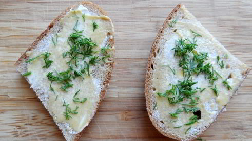 бутерброды с селедкой