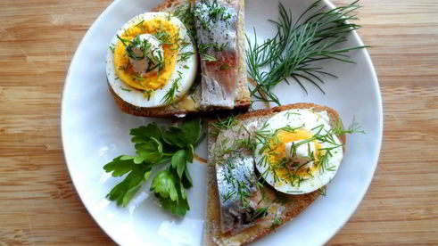 бутерброды с селедкой