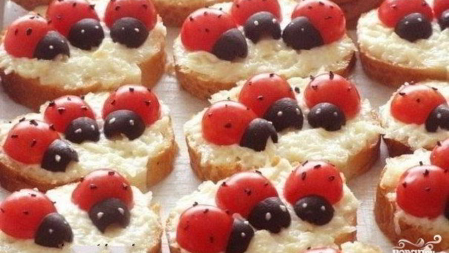 Рецепт бутербродов в виде божьей коровки
