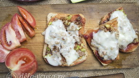 Рецепт Горячих бутербродов с фаршем