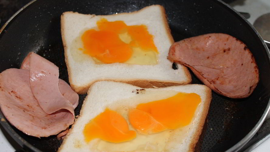 Рецепт горячих бутербродов с яйцом