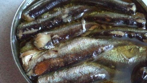 горячие бутерброды со шпротами