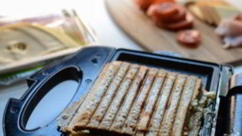 тосты в бутерброднице