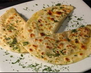 Быстрые чебуреки с брынзой