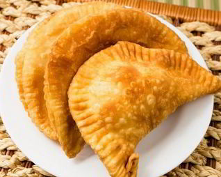 Хрустящие чебуреки с бараниной и говядиной