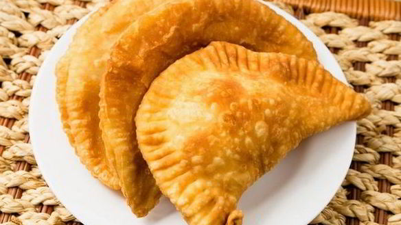 Рецепт Хрустящих чебуреков с бараниной и говядиной