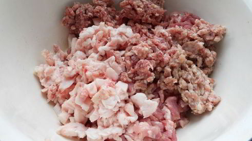 домашняя мясная колбаса с овсянкой и паприкой