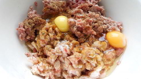 домашняя мясная колбаса с овсянкой и паприкой