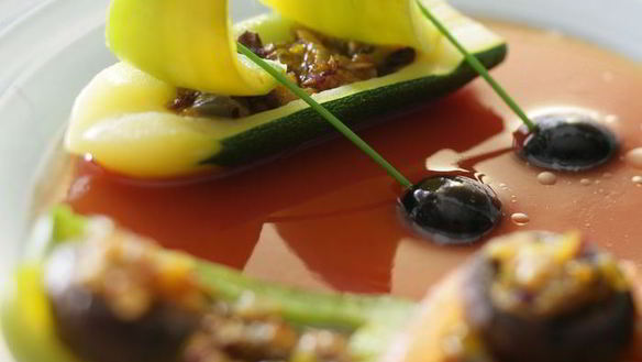 Рецепт Фаршированных овощей с томатным соусом