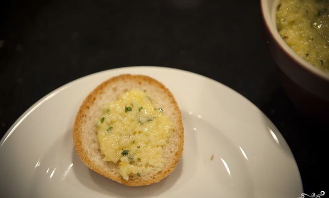 Гренки с сыром и чесноком