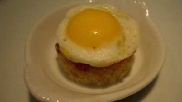 Рецепт Канапе из яиц на завтрак