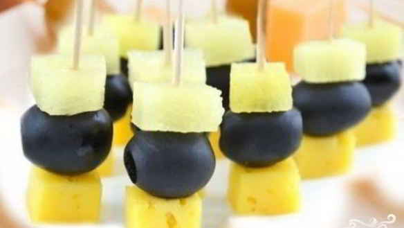 Рецепт Канапе с ананасом