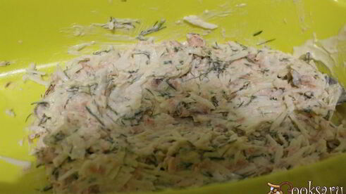 канапе с плавленным сырком и форелью