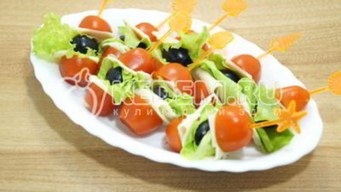 канапе с помидорами черри