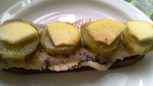 канапе с сельдью