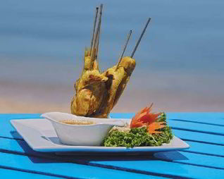 Канапе с соусом из карри, кокоса и ананаса