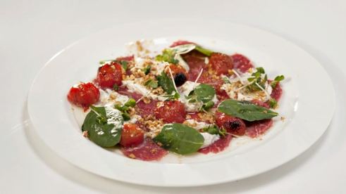 карпаччо из говядины с рикоттой