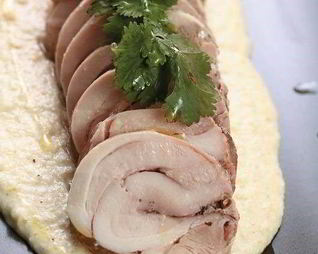 Карпаччо из цыпленка под соусом сациви