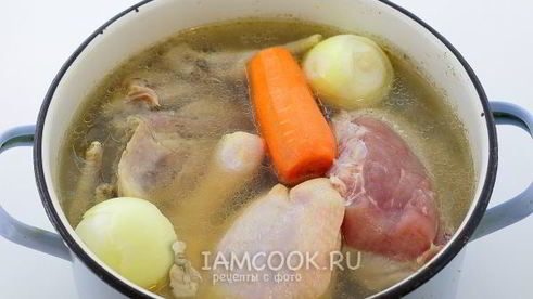 холодец из свиных ножек и курицы